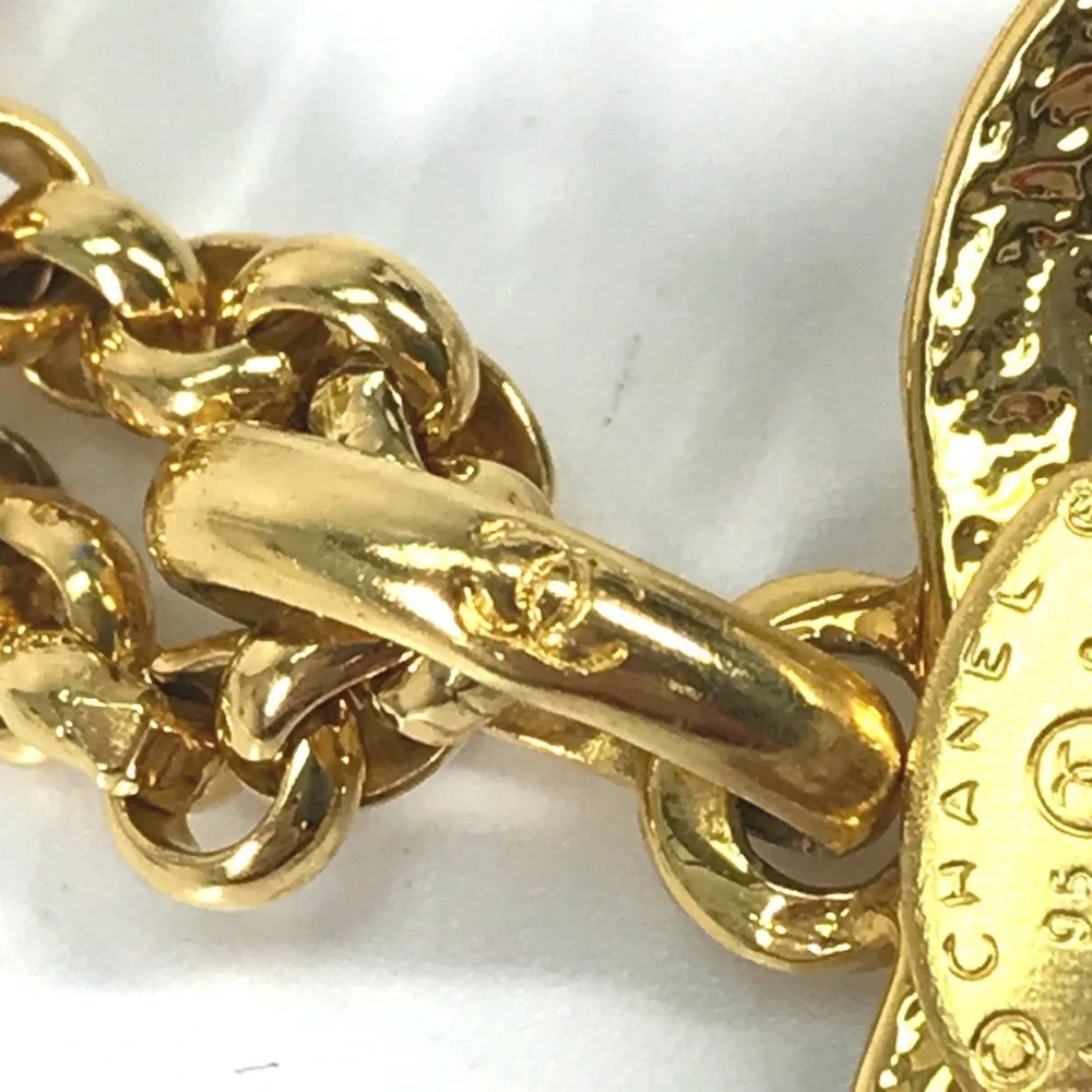 CHANEL Vintage Gold Logo Necklace - Picture 6 of 9
